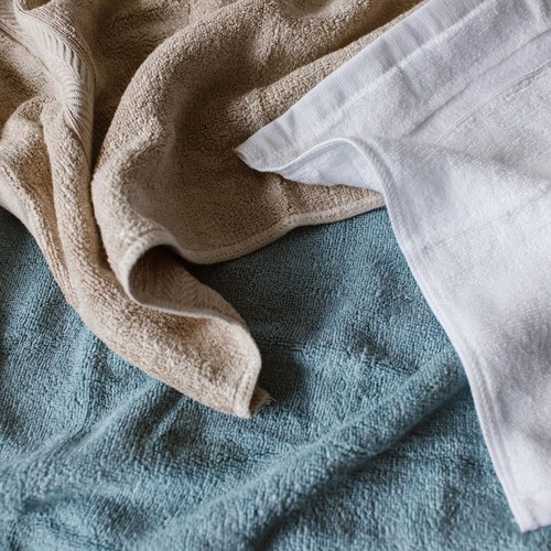 1580366446-h-250-FACE20TOWEL2.jpg