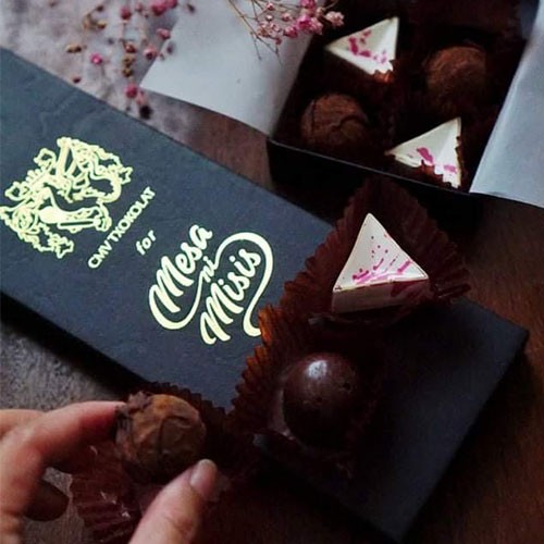 1605064038-h-250-CMVTxokolat-Mesa-Ni-Misis-Chocolates.jpg